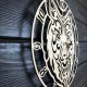 Дизайнерские часы настенные из дерева «Волк»