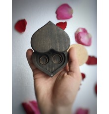 Шкатулка для свадебных колец "Сердце".
