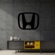 Дерев'яне настінне панно у формі логотипу Honda