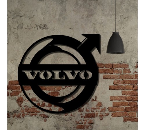 Деревянный интерьер значок Volvo на стене. Деревянный интерьер значок Volvo на стене.