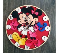 Bunte Kinderwanduhr aus Holz 
