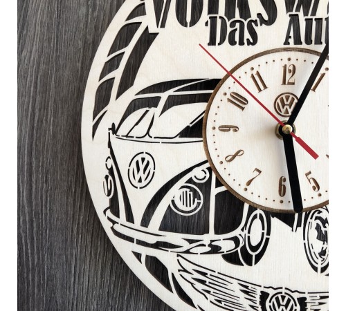 Стильные часы из дерева настенный «Volkswagen» Стильные часы из дерева настенный «Volkswagen»