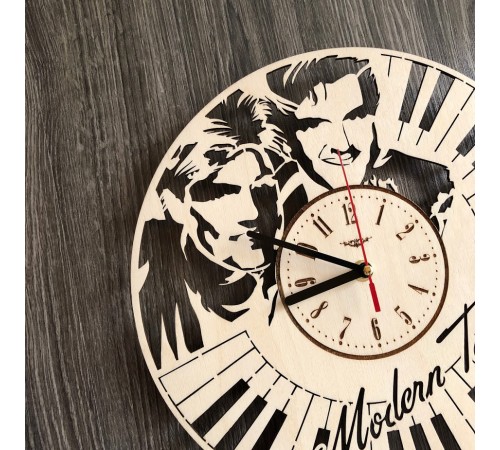 Бесшумные настенные часы из дерева «Modern Talking» Бесшумные настенные часы из дерева «Modern Talking»