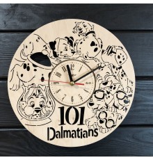 Настенные часы из дерева в детскую «101 далматинец»