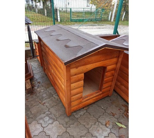 Insulated classic dog house for a large dog Insulated classic dog house for a large dog