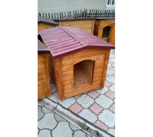 Insulated classic dog house for a large dog Insulated classic dog house for a large dog