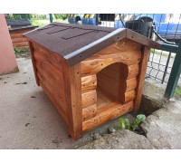 Insulated classic dog house for a small dog