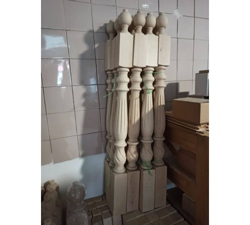 Tralka bukowa 55x55x900mm