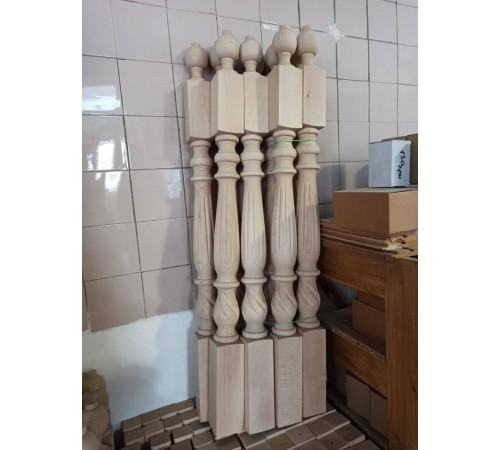 Tralka bukowa 55x55x900mm