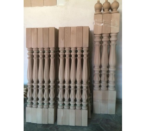 Kolumna bukowa 75mm*75mm*1100mm Kolumna bukowa 75mm*75mm*1100mm