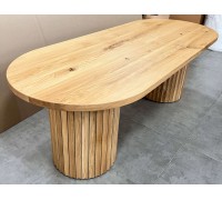 Designerski owalny stół do salonu, kuchni lub biura wykonany z litego dębu Venezia.
