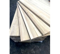 Степень цельноламельная из ясеня 40x300x800мм Степень цельноламельная из ясеня 40x300x800мм