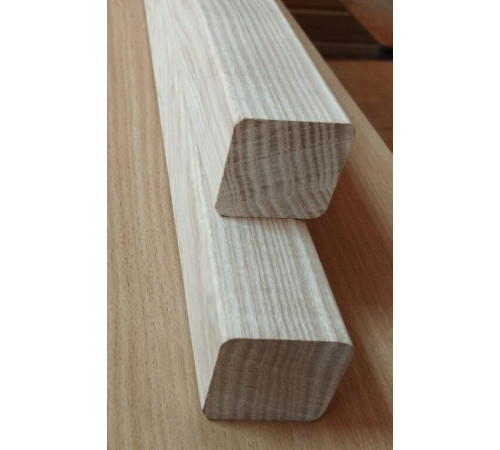 Massive Baluster aus Esche und Kiefer, 40x40x1000 mm