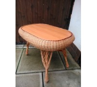 Oval dining table "Mushroom"