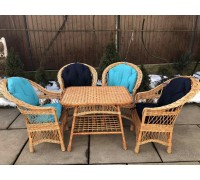 4 "Regular" chairs + table + pillows