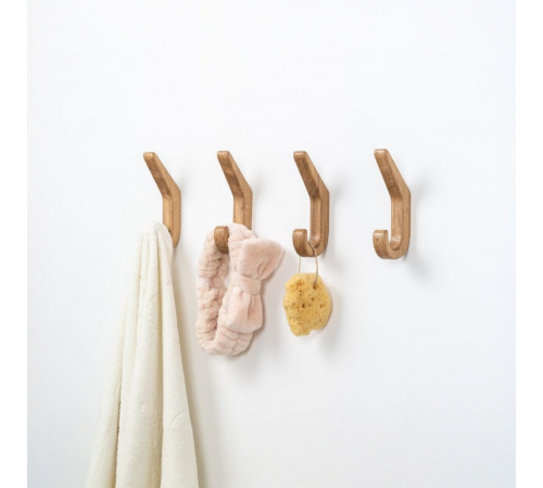 Настінні дерев'яні гачки для речей